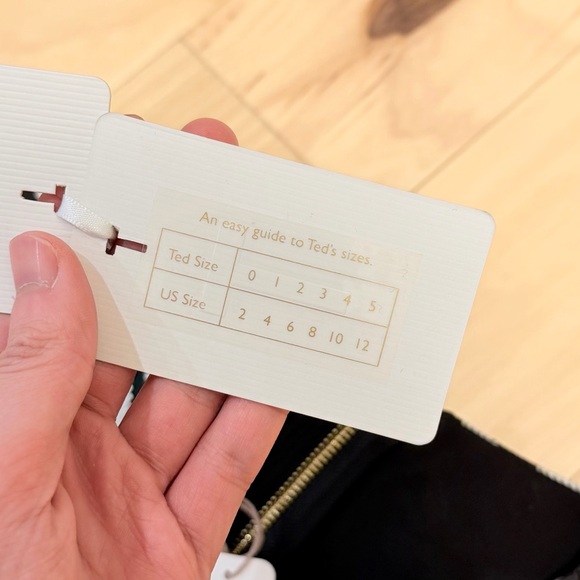 NWT Ted Baker London Women’s Reetah Cut Out Circle Stripe Midi Dress - Picture 5 of 6